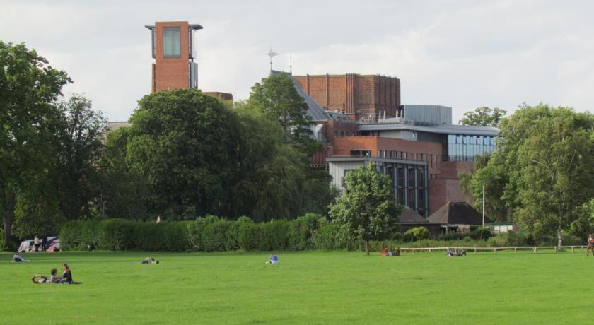 Bed and Breakfast Avonpark House Stratford-upon-Avon Esterno foto